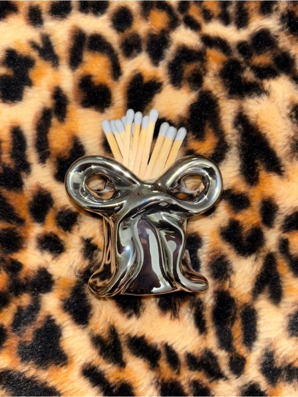 Paddywax UO Exclusive Icon
Match Holder - Picture 2 of 4